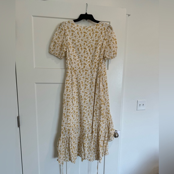 floral wrap dress - Picture 4 of 6